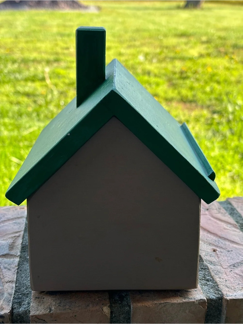 Vintage recipe box. House shaped. Folkart whimsical.